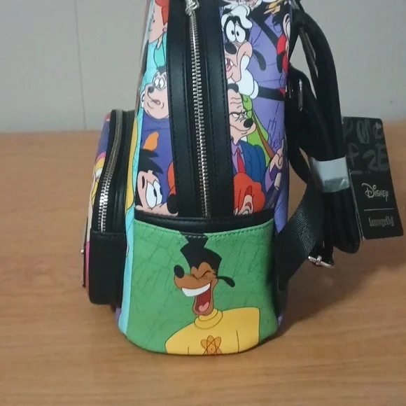A Goofy Movie Loungefly Backpack NWT - Picture 3 of 11
